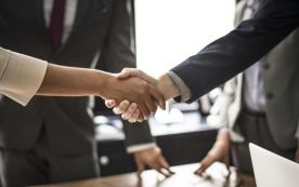 How to Remember Names While Networking